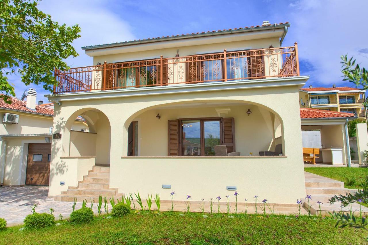 Villa Toic By The Seaside With Beautiful Seaview Čižići Extérieur photo