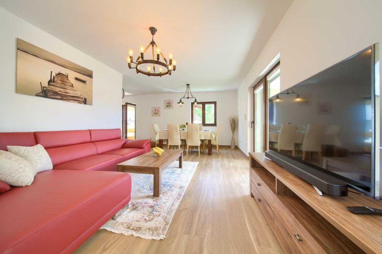 Villa Toic By The Seaside With Beautiful Seaview Čižići Extérieur photo