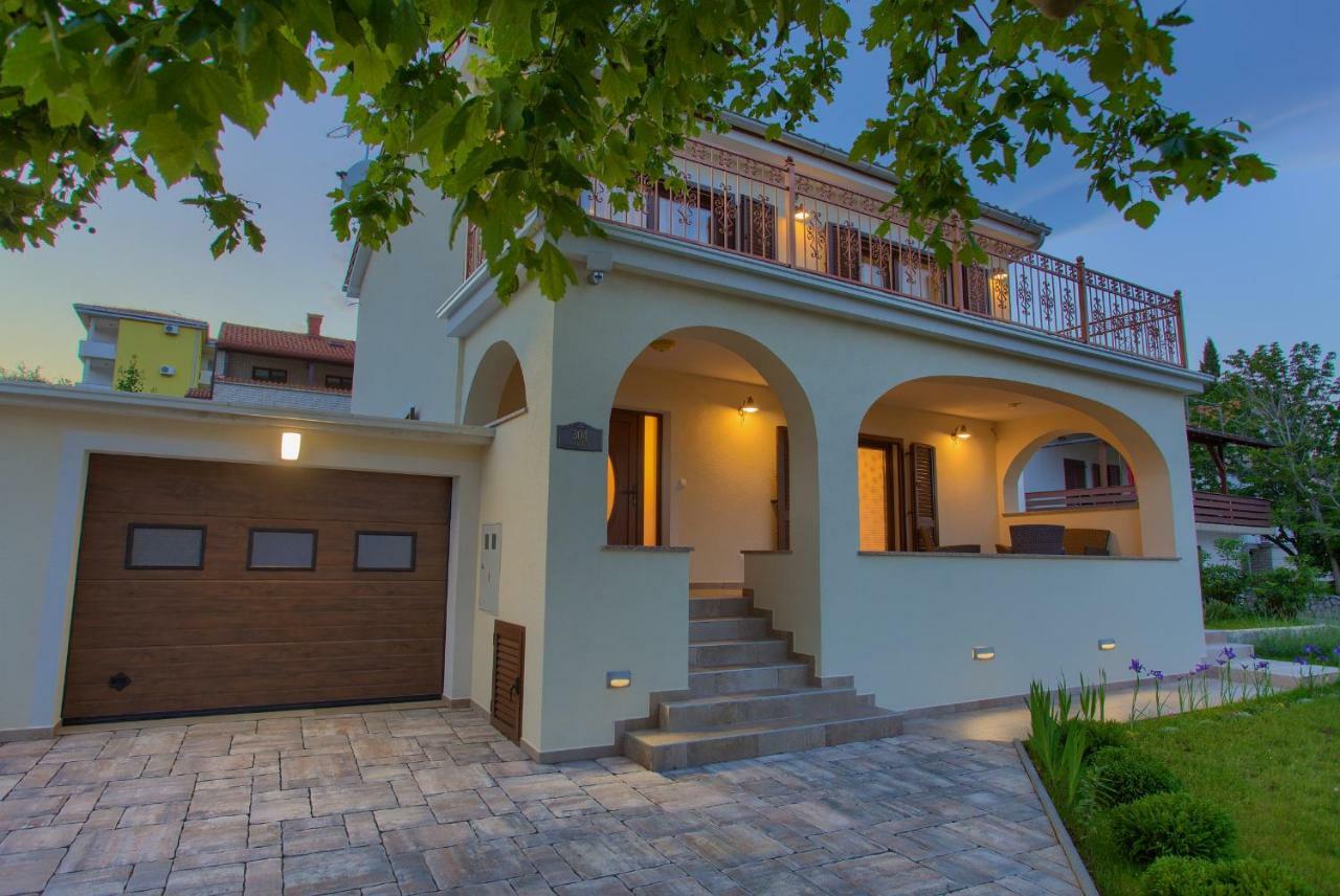 Villa Toic By The Seaside With Beautiful Seaview Čižići Extérieur photo
